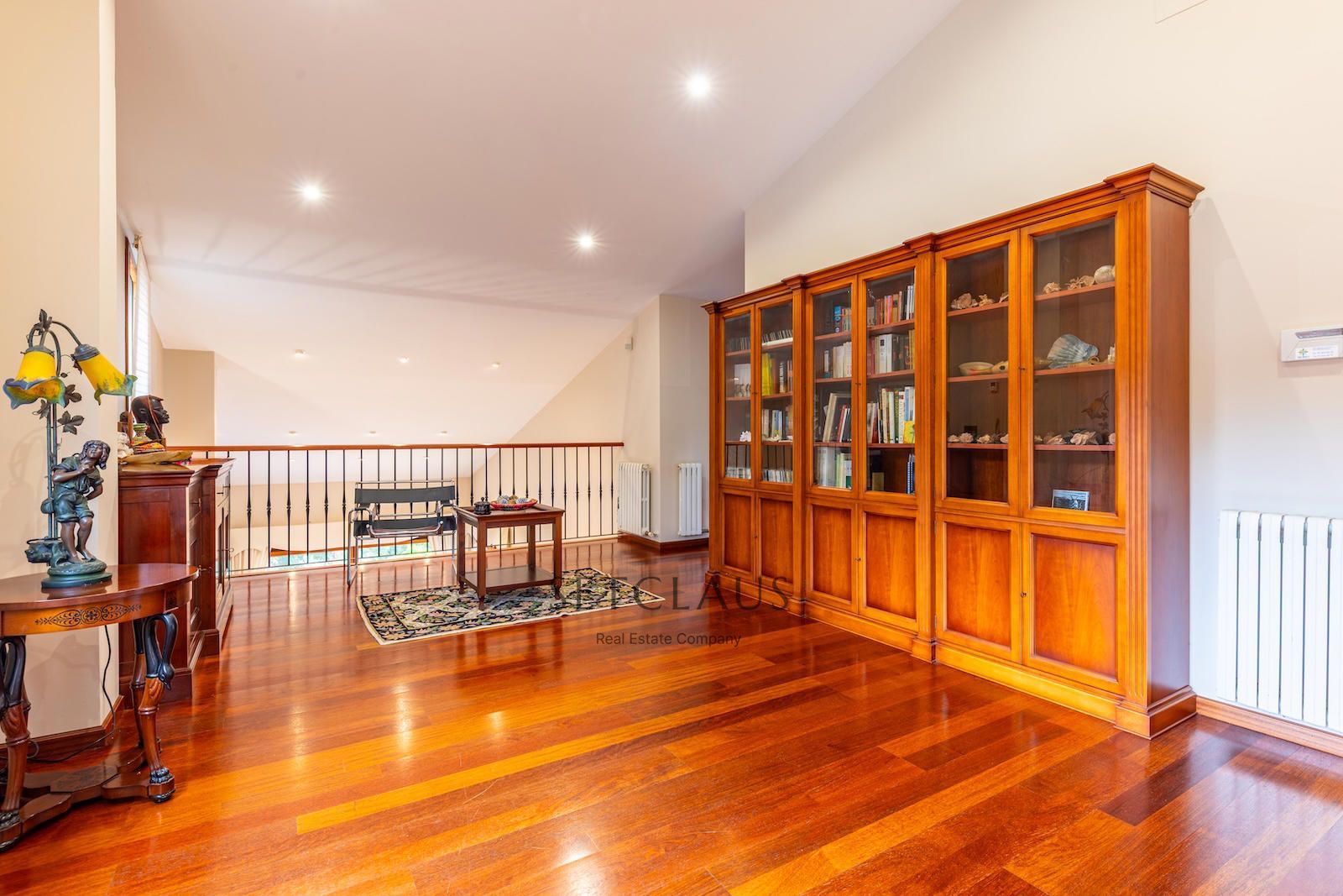 Inmueble VALLROMANES. Central location, with plenty of natural light and panoramic views foto 21