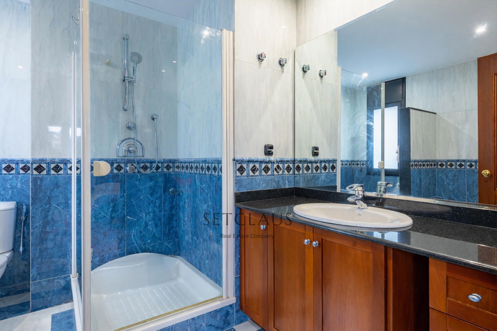 Inmueble VALLROMANES. Central location, with plenty of natural light and panoramic views foto 28