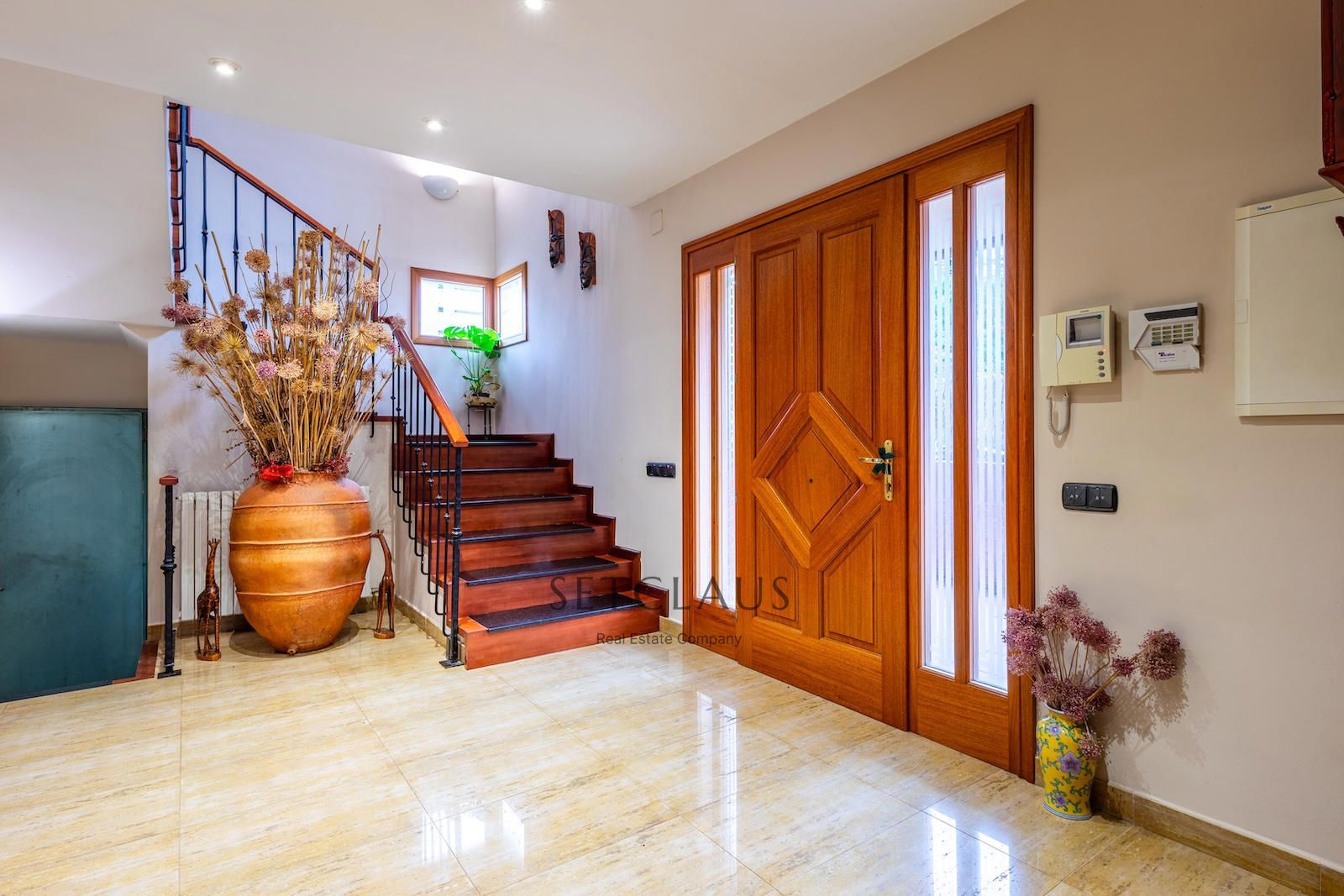 Inmueble VALLROMANES. Central location, with plenty of natural light and panoramic views foto 17