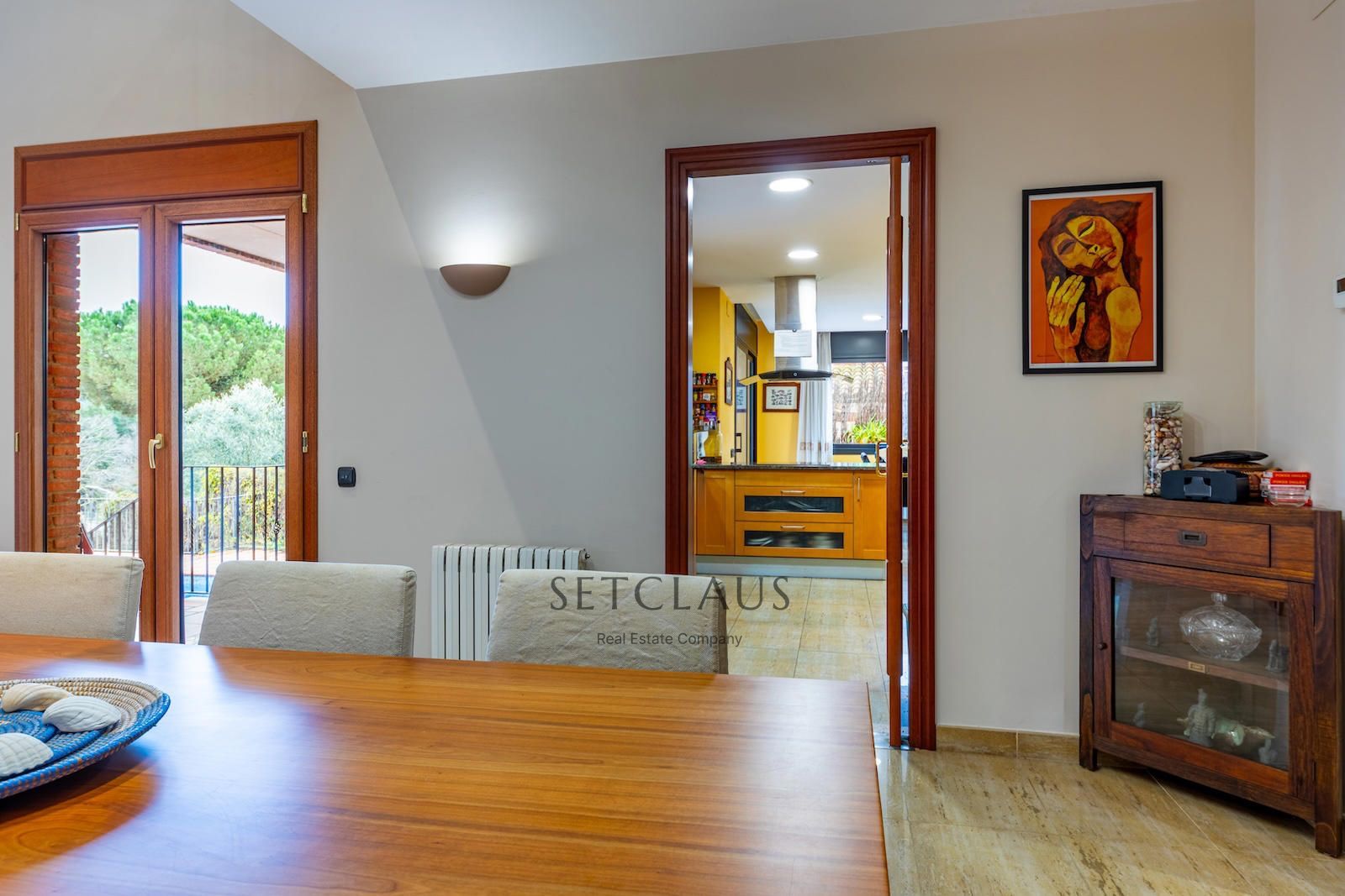 Inmueble VALLROMANES. Central location, with plenty of natural light and panoramic views foto 15