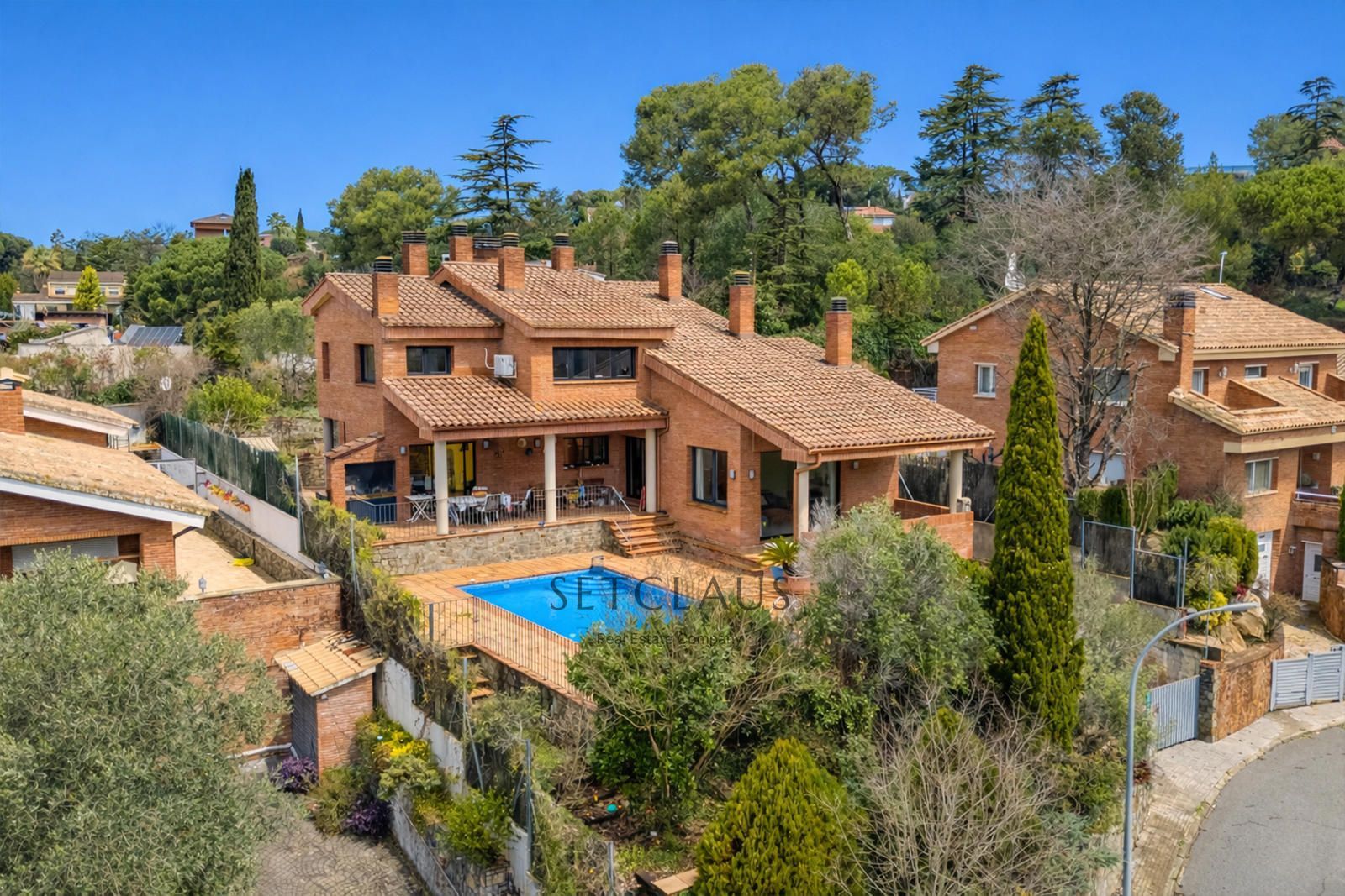 Inmueble VALLROMANES. Central location, with plenty of natural light and panoramic views foto 6