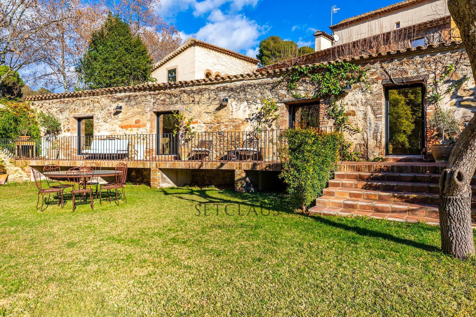 Comprar Masia historica en el centro foto 100