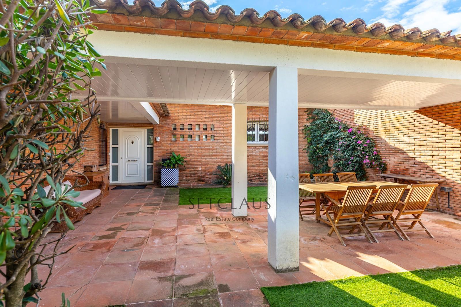 Comprar Chalet independiente en Premia de Dalt el lujo de vivir sin escaleras foto 4