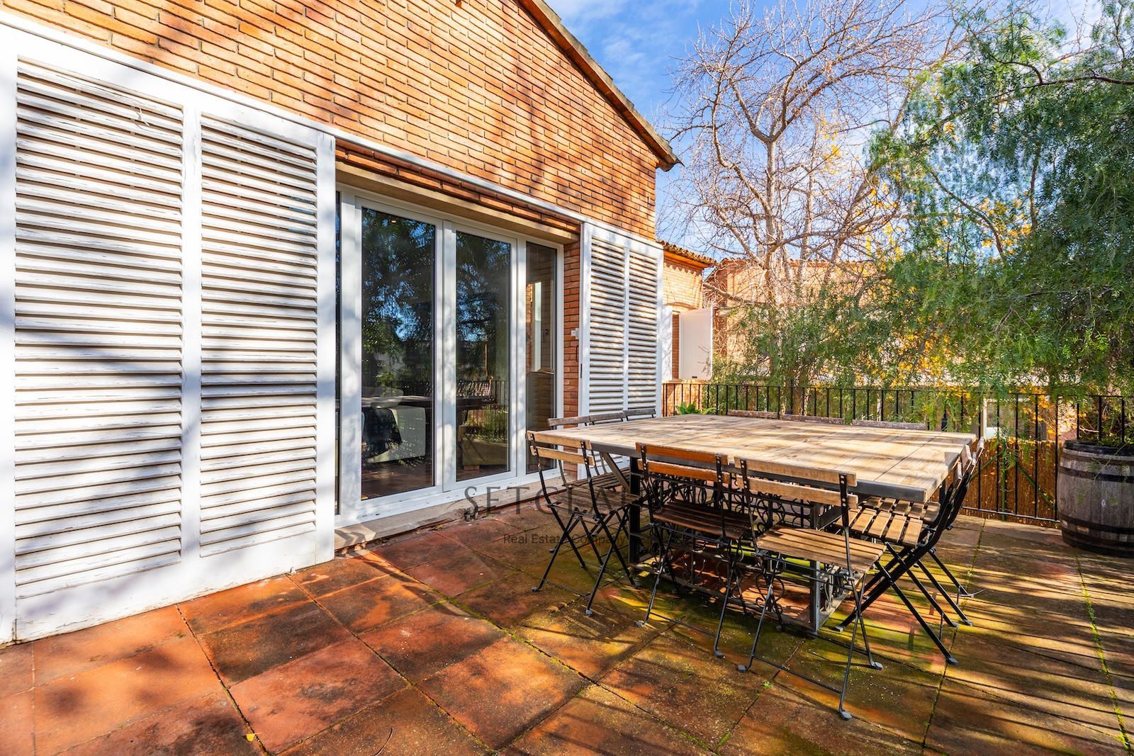 Comprar Chalet independiente en Premia de Dalt el lujo de vivir sin escaleras foto 7