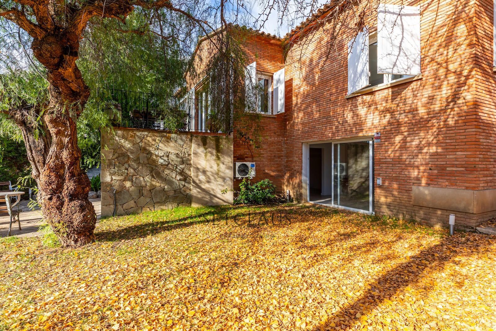 Comprar Chalet independiente en Premia de Dalt el lujo de vivir sin escaleras foto 10