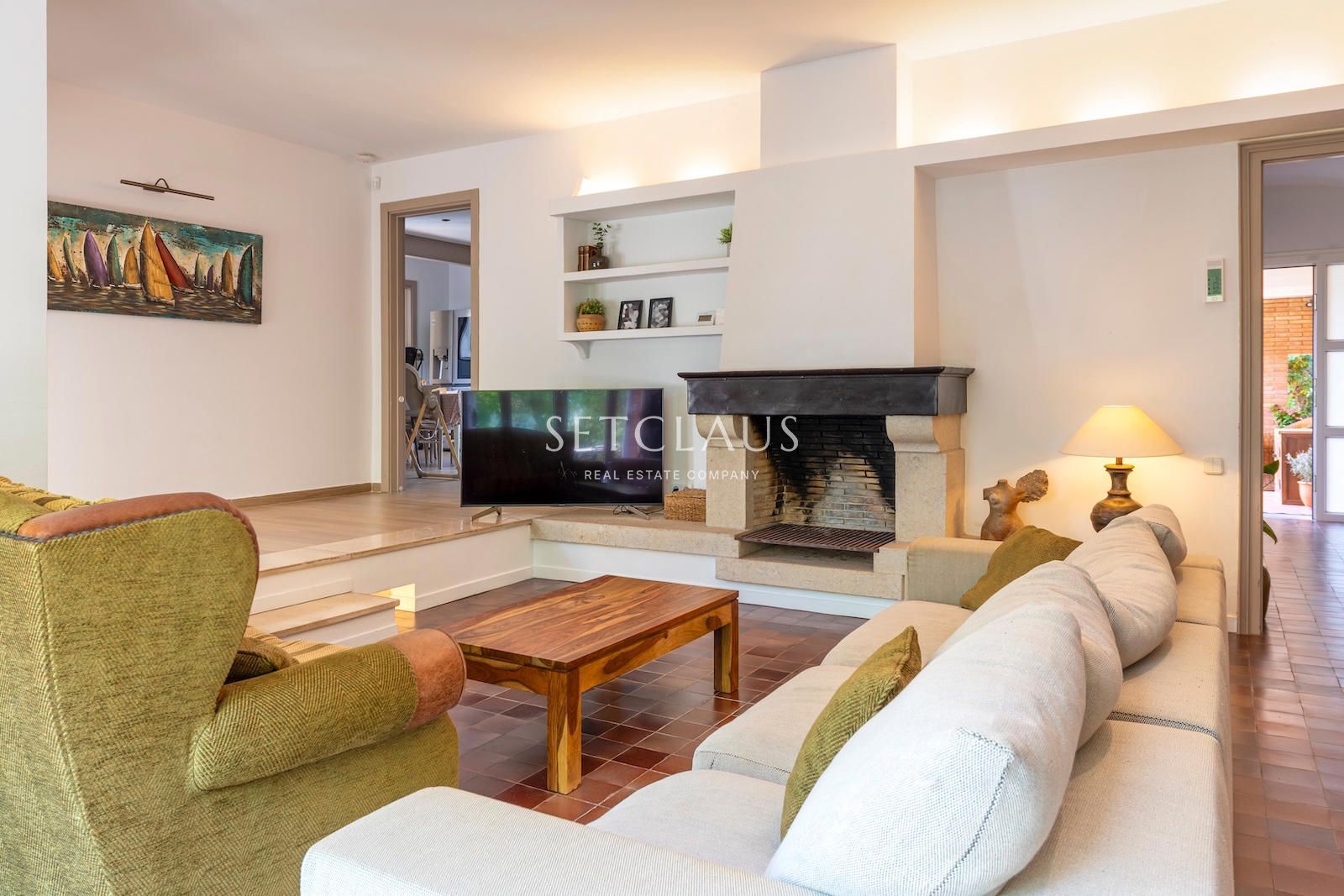 Inmueble Casa a peu de carrer amb jardí i sales polivalents a Premià de Dalt foto 13