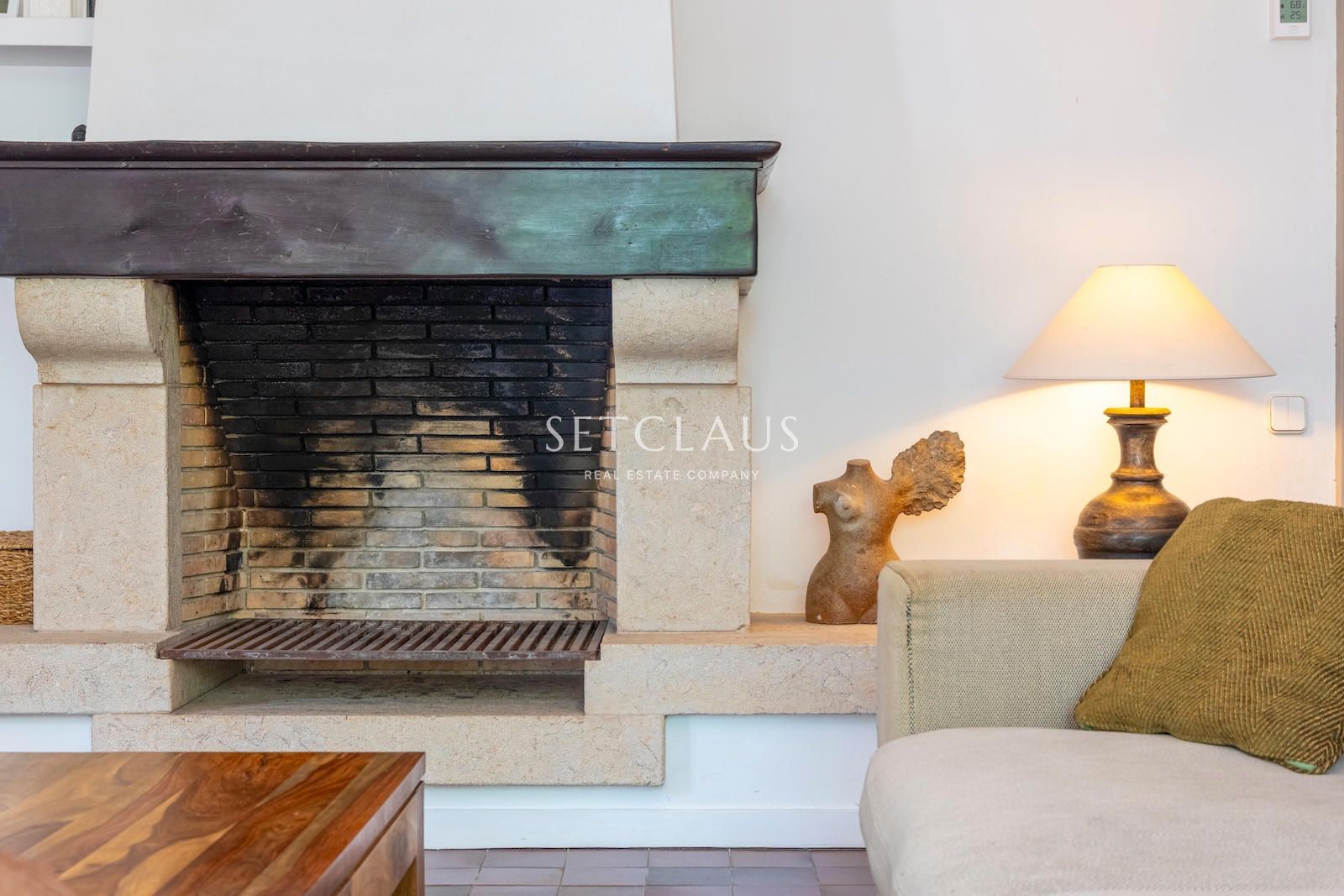 Inmueble Casa a peu de carrer amb jardí i sales polivalents a Premià de Dalt foto 12