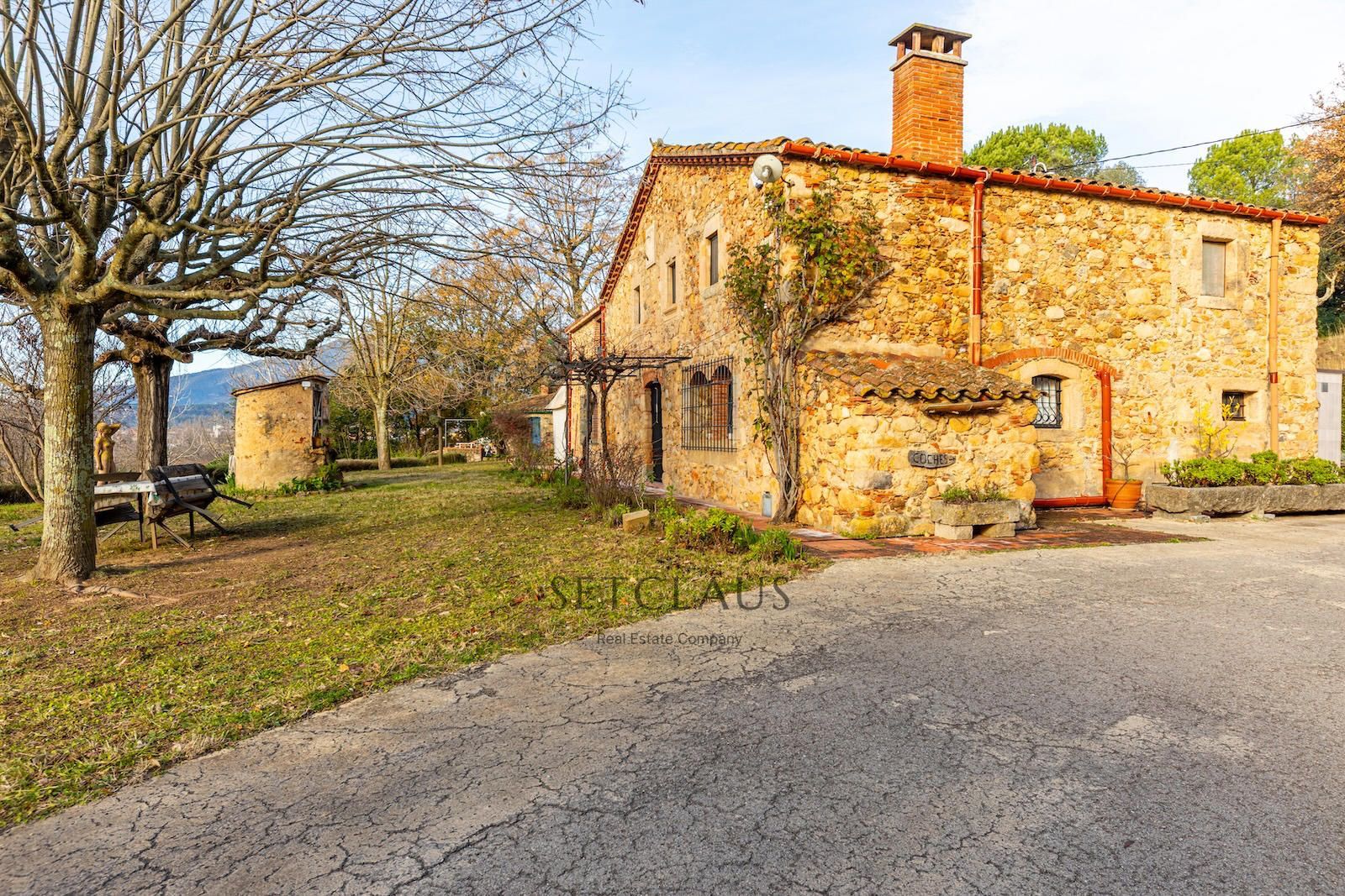 Comprar SANT FELIU DE BUIXALLEU. Authentic century-old farmhouse with land foto 11