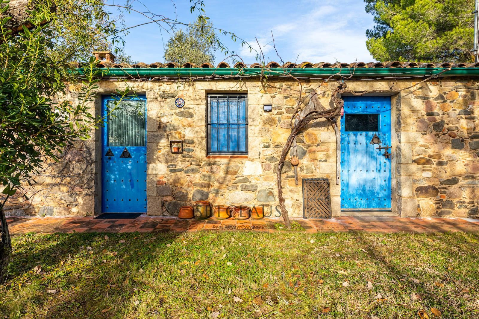 Comprar SANT FELIU DE BUIXALLEU. Authentic century-old farmhouse with land foto 61