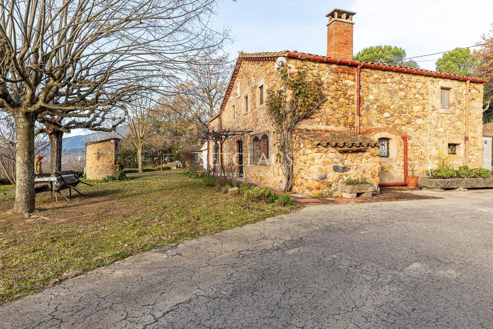 Inmueble Masía con encanto y gran terreno en Breda – Sant Feliu de Buixalleu foto 11