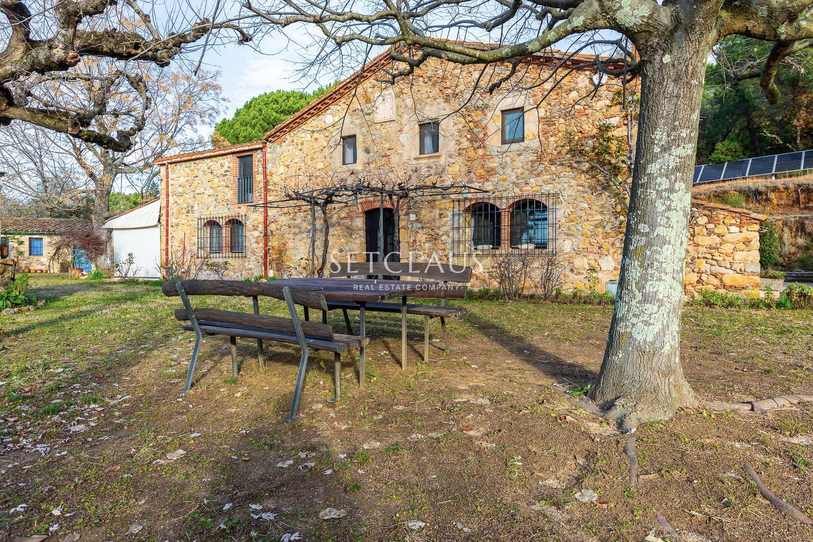 Inmueble Masía con encanto y gran terreno en Breda – Sant Feliu de Buixalleu foto 3