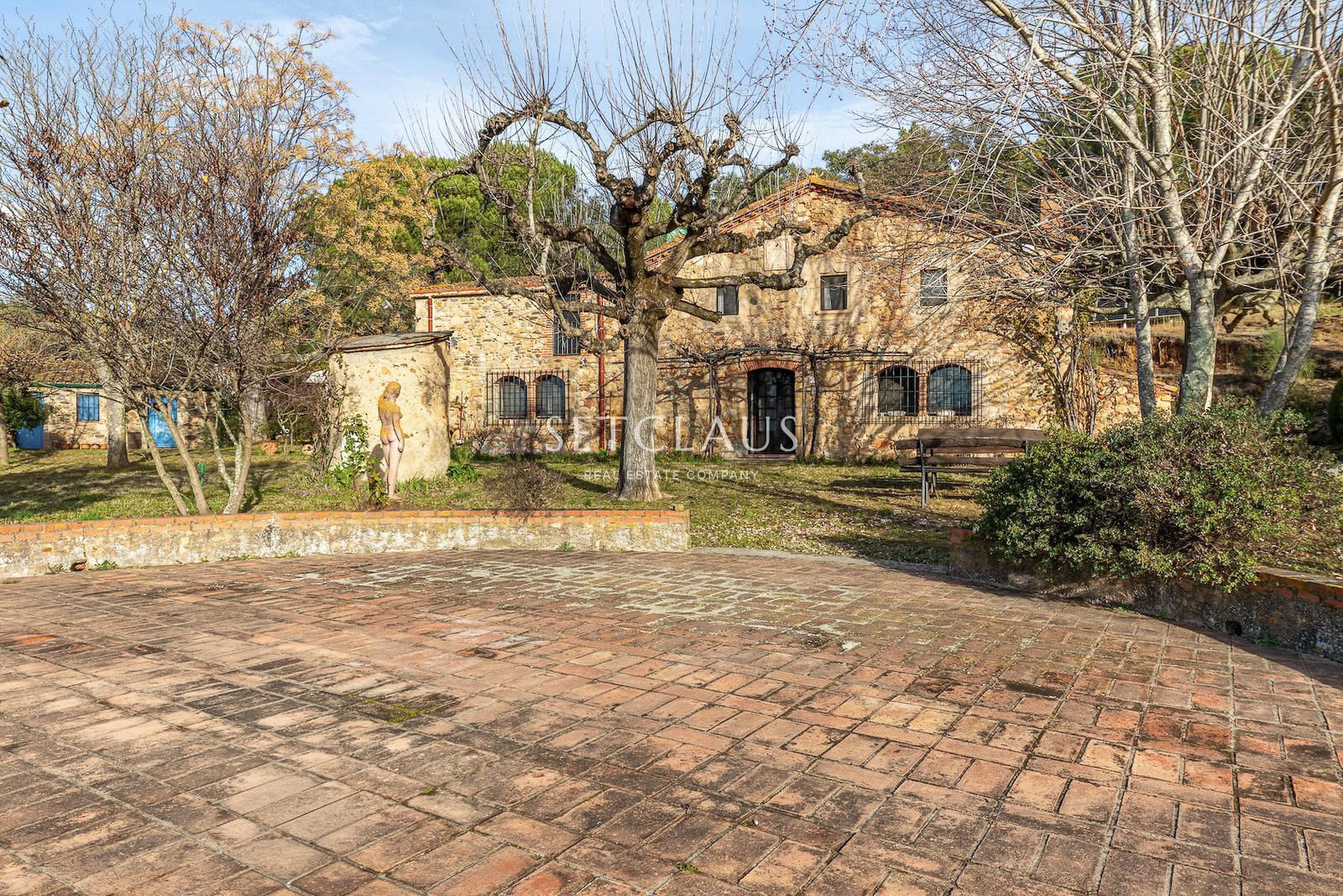 Inmueble Masía con encanto y gran terreno en Breda – Sant Feliu de Buixalleu foto 10