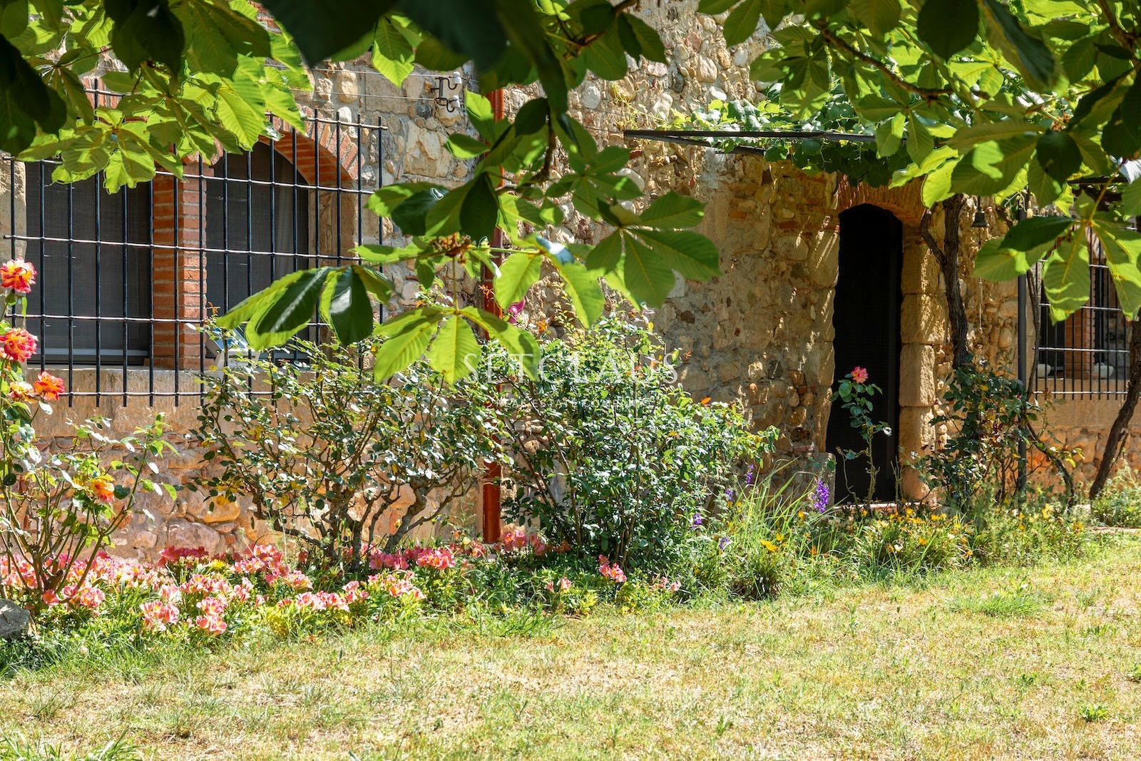 Inmueble SANT FELIU DE BUIXALLEU. Authentic century-old farmhouse with land foto 22