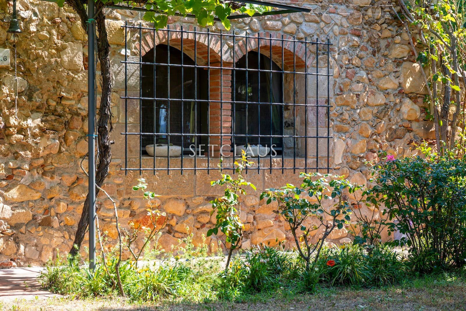 Inmueble SANT FELIU DE BUIXALLEU. Authentic century-old farmhouse with land foto 23