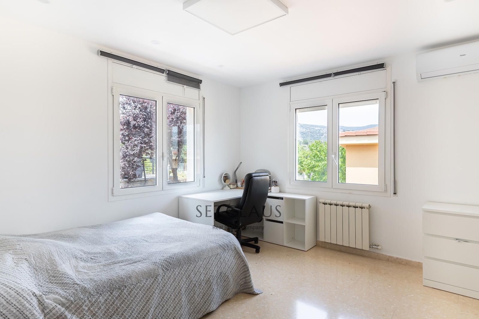 Comprar Chalet independiente con jardín de 325 m² y 5 habitaciones en Can Teixidó (Alella) foto 35