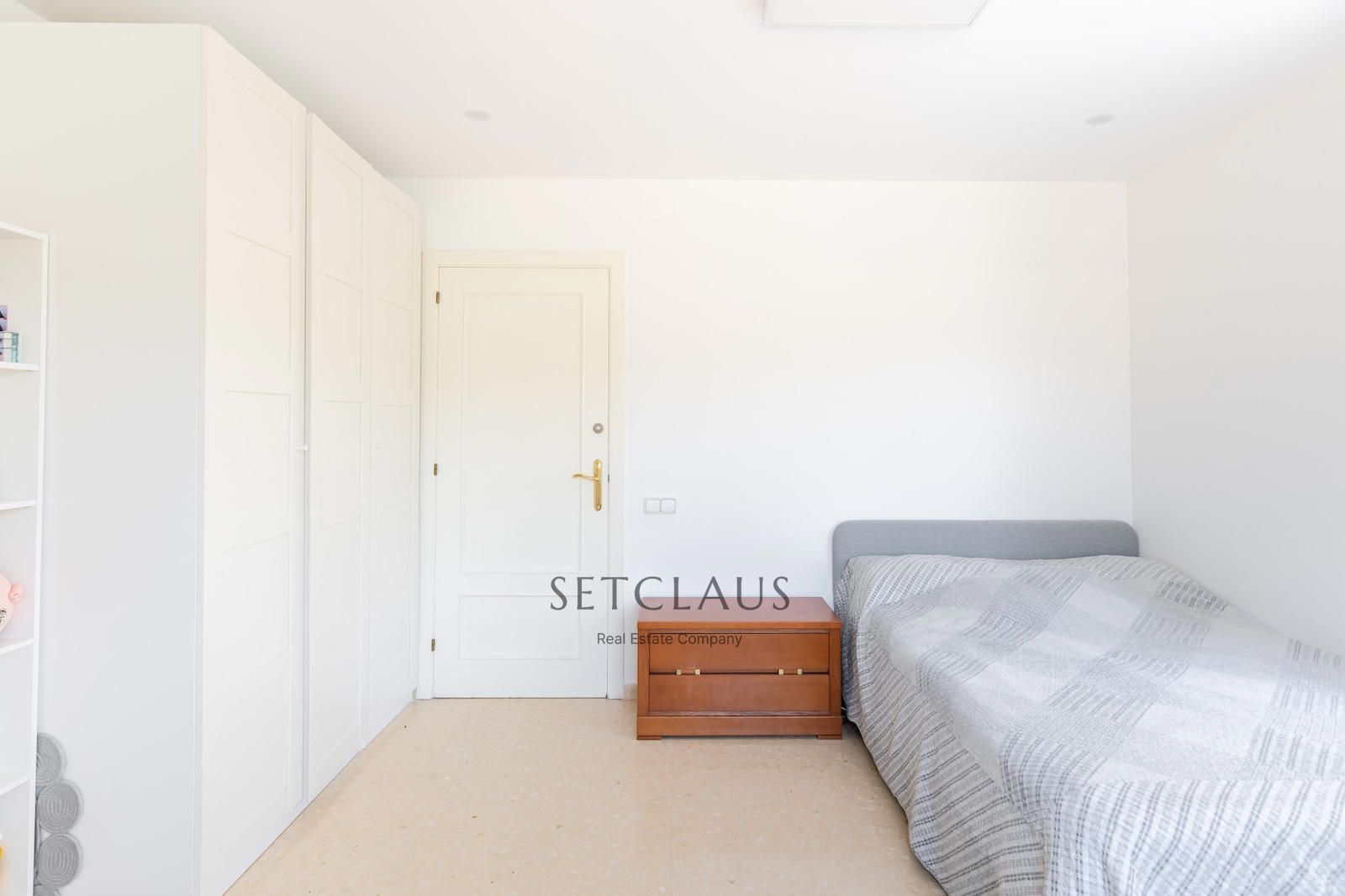 Comprar Chalet independiente con jardín de 325 m² y 5 habitaciones en Can Teixidó (Alella) foto 37