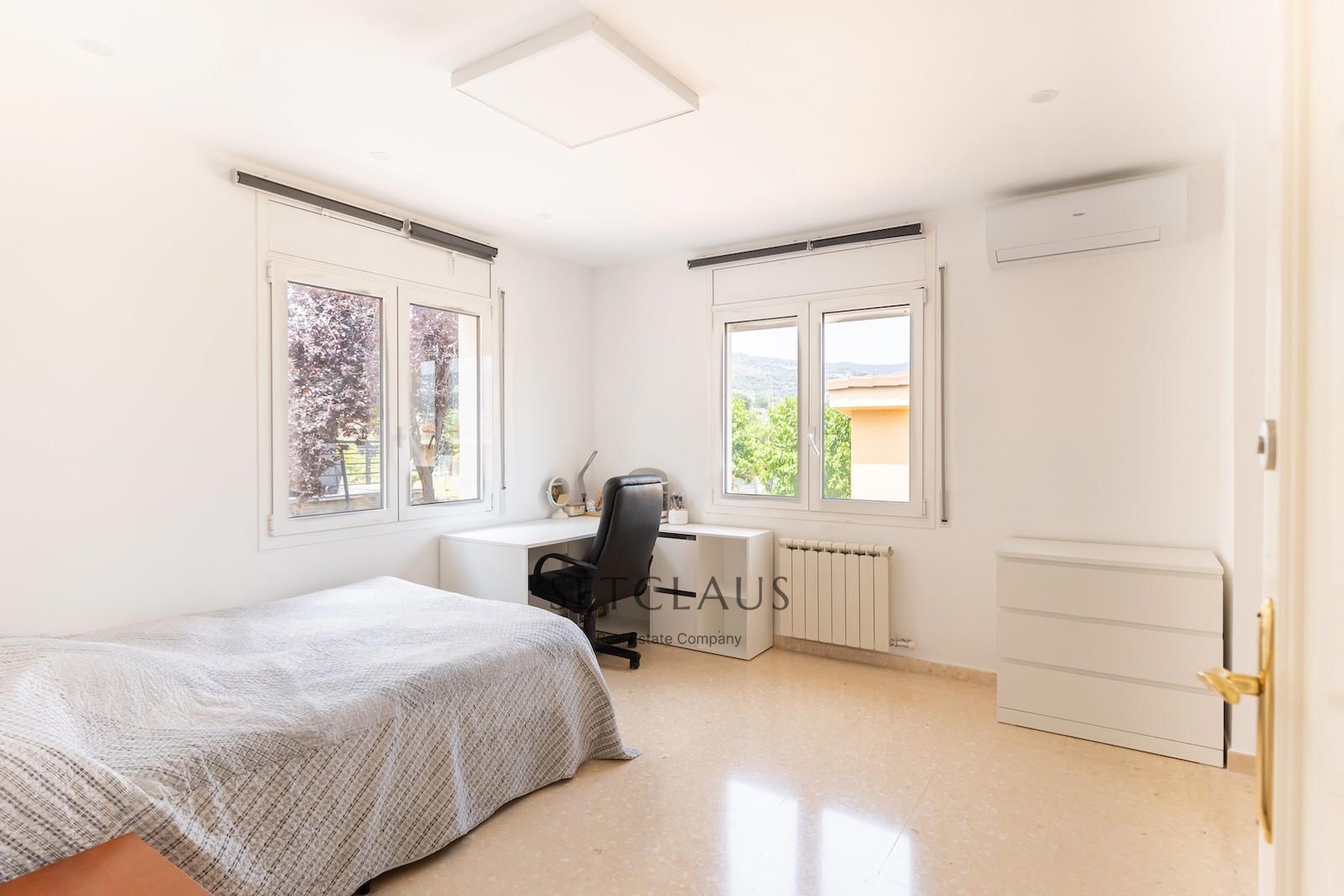 Comprar Chalet independiente con jardín de 325 m² y 5 habitaciones en Can Teixidó (Alella) foto 39