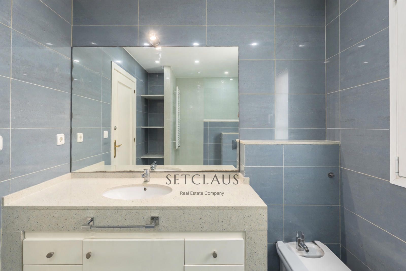 Comprar Chalet independiente con jardín de 325 m² y 5 habitaciones en Can Teixidó (Alella) foto 44