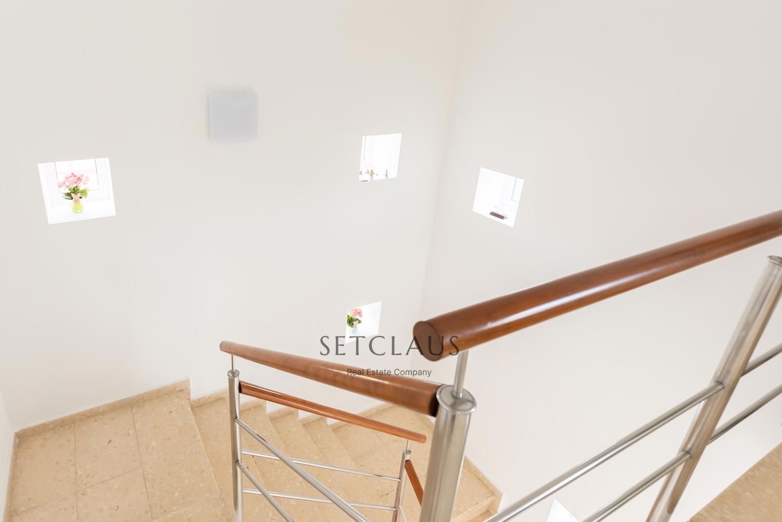 Comprar Chalet independiente con jardín de 325 m² y 5 habitaciones en Can Teixidó (Alella) foto 25