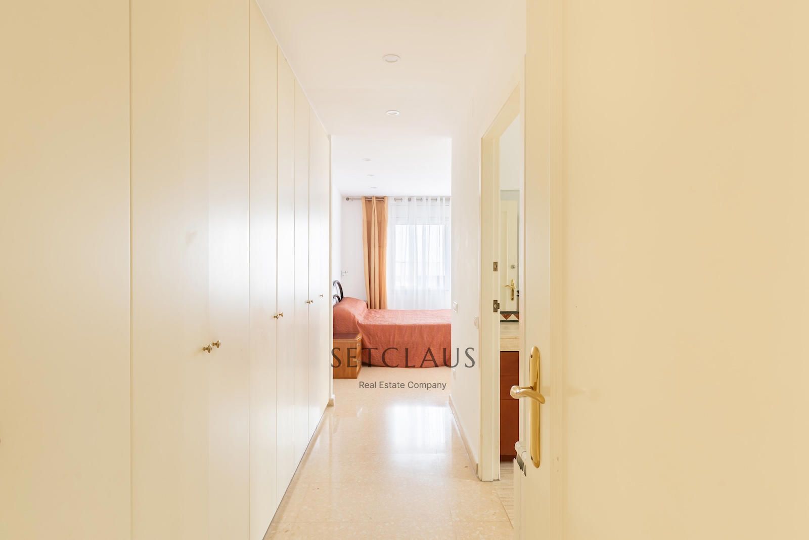 Comprar Chalet independiente con jardín de 325 m² y 5 habitaciones en Can Teixidó (Alella) foto 27