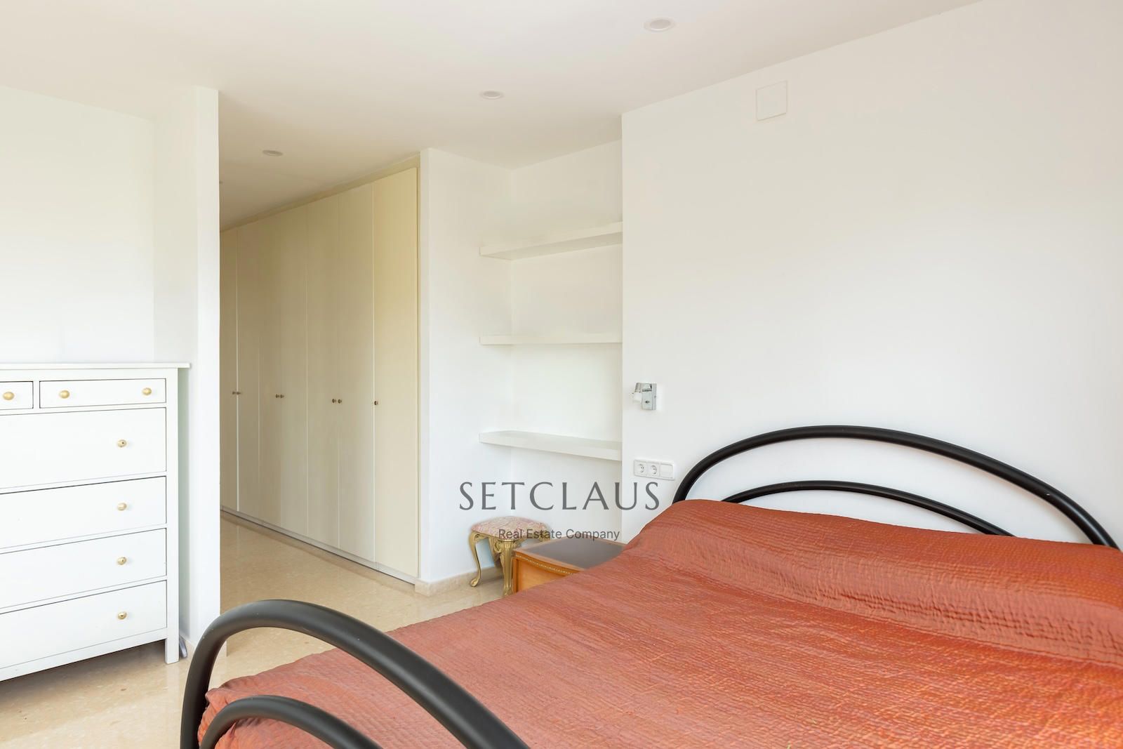 Comprar Chalet independiente con jardín de 325 m² y 5 habitaciones en Can Teixidó (Alella) foto 31