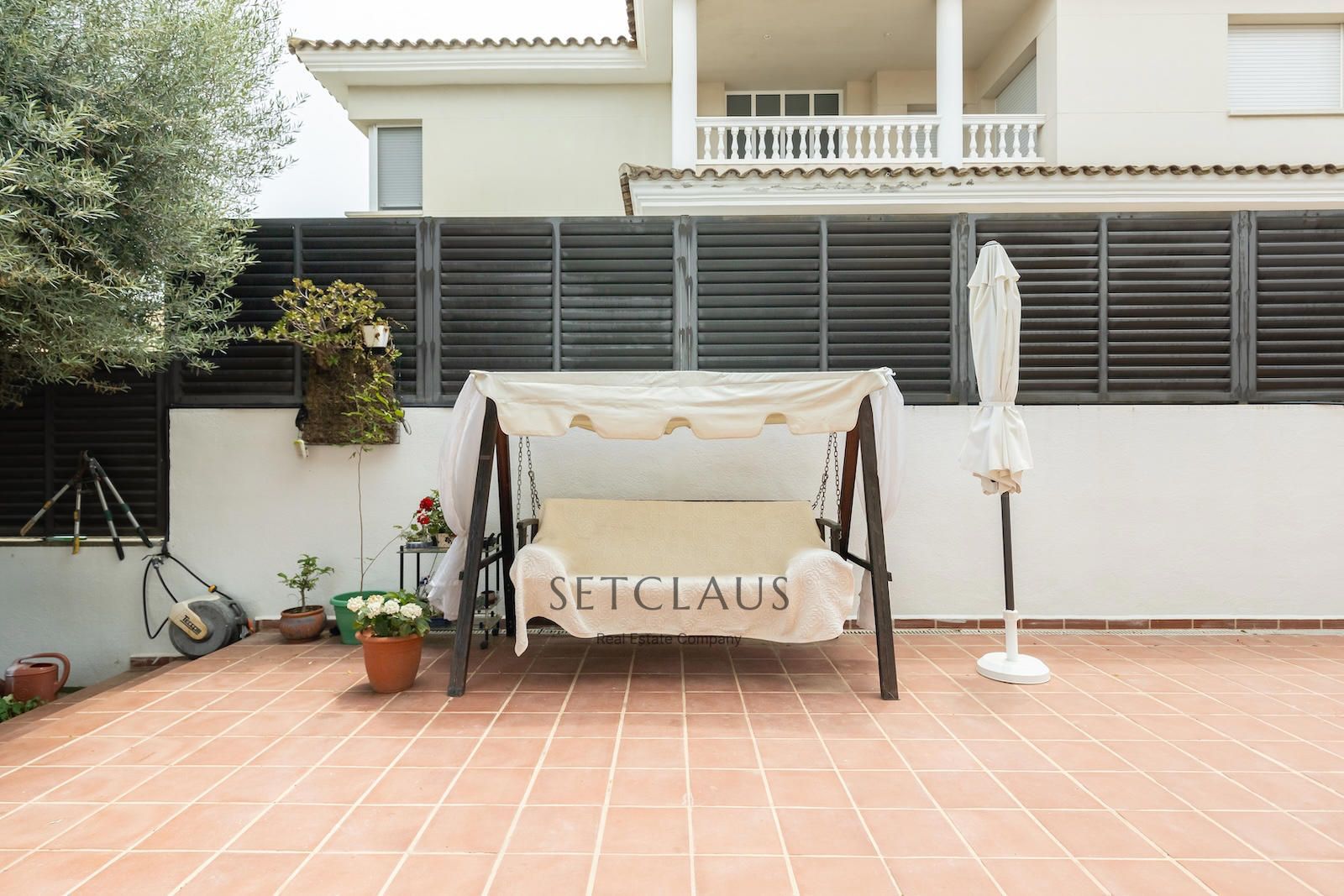 Comprar Chalet independiente con jardín de 325 m² y 5 habitaciones en Can Teixidó (Alella) foto 60