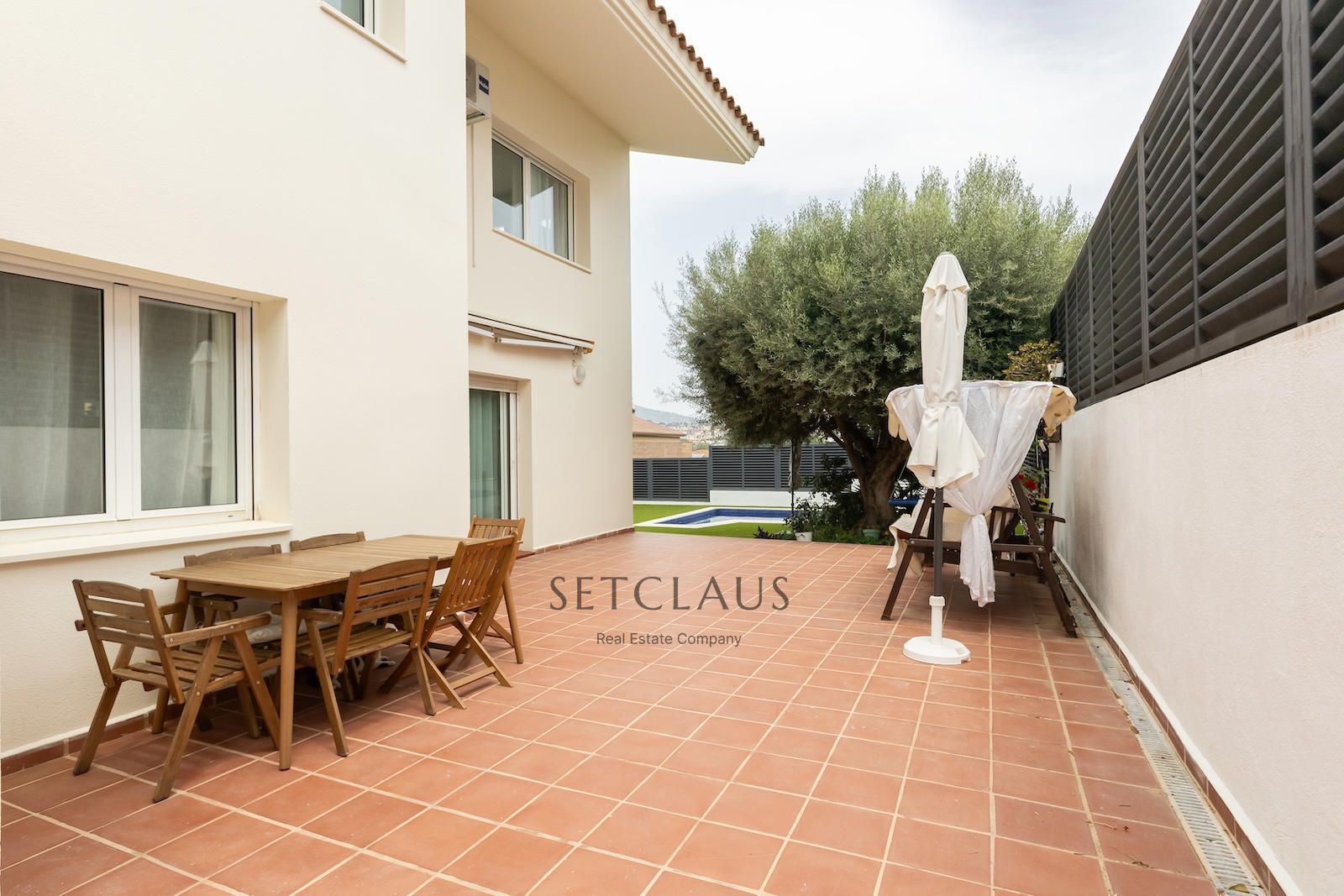 Comprar Chalet independiente con jardín de 325 m² y 5 habitaciones en Can Teixidó (Alella) foto 61