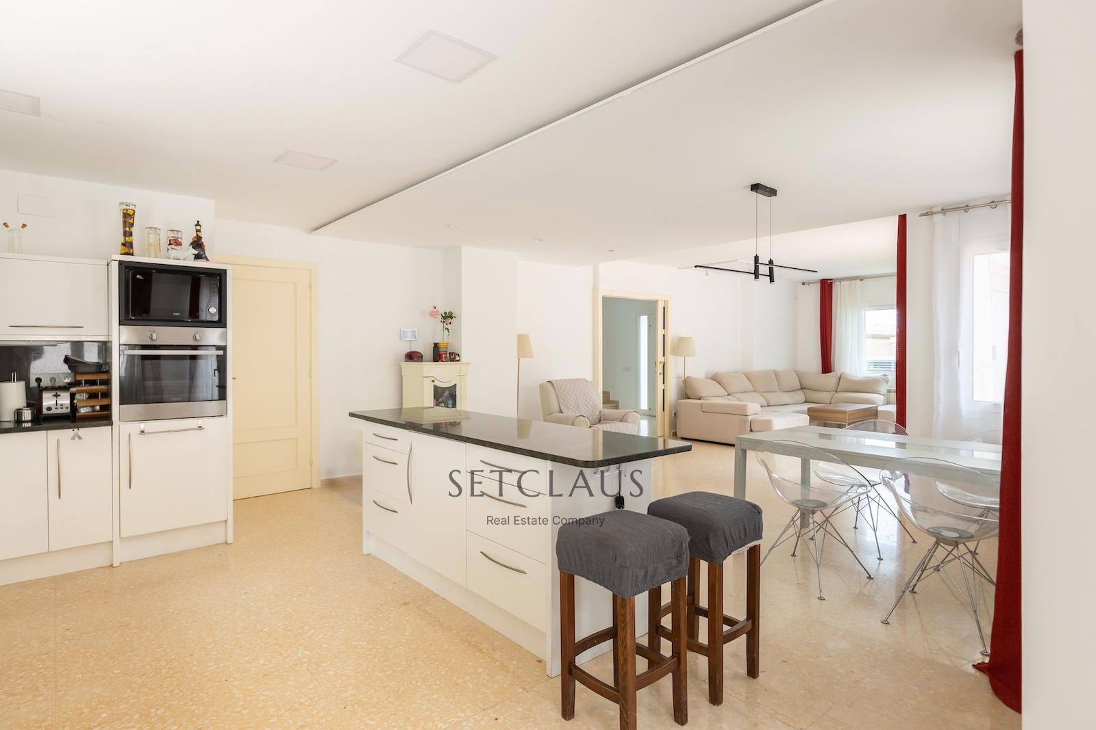 Comprar Chalet independiente con jardín de 325 m² y 5 habitaciones en Can Teixidó (Alella) foto 20