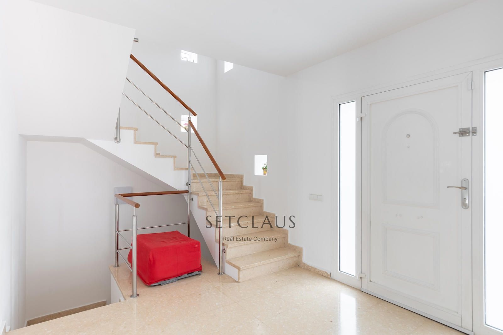 Comprar Chalet independiente con jardín de 325 m² y 5 habitaciones en Can Teixidó (Alella) foto 24