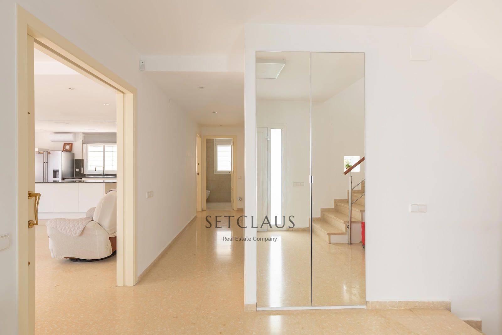 Comprar Chalet independiente con jardín de 325 m² y 5 habitaciones en Can Teixidó (Alella) foto 23