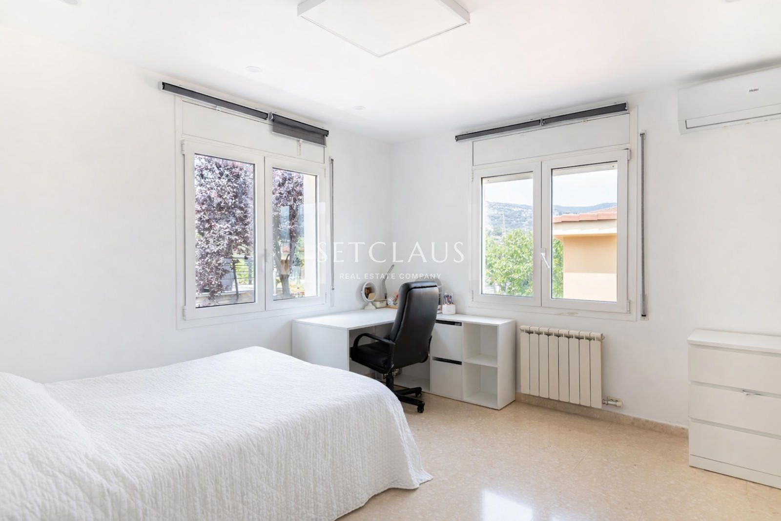 Comprar Chalet independiente con jardín de 325 m² y 5 habitaciones en Can Teixidó (Alella) foto 35