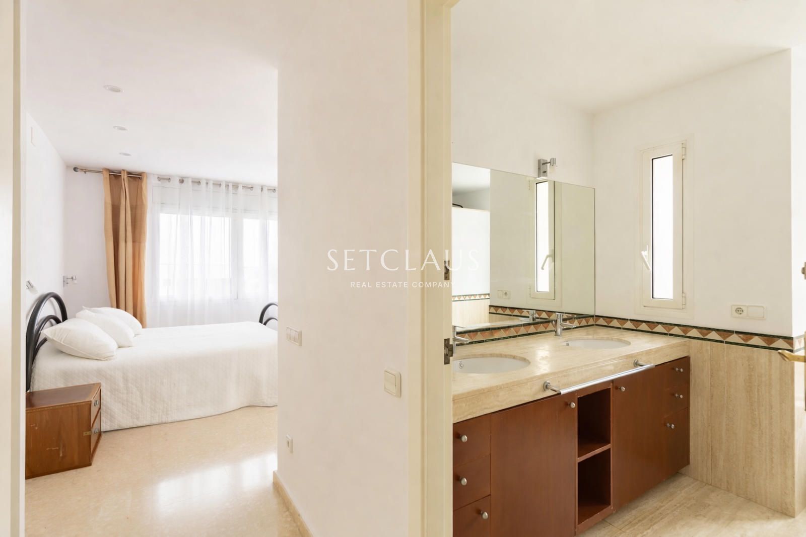 Comprar Chalet independiente con jardín de 325 m² y 5 habitaciones en Can Teixidó (Alella) foto 28