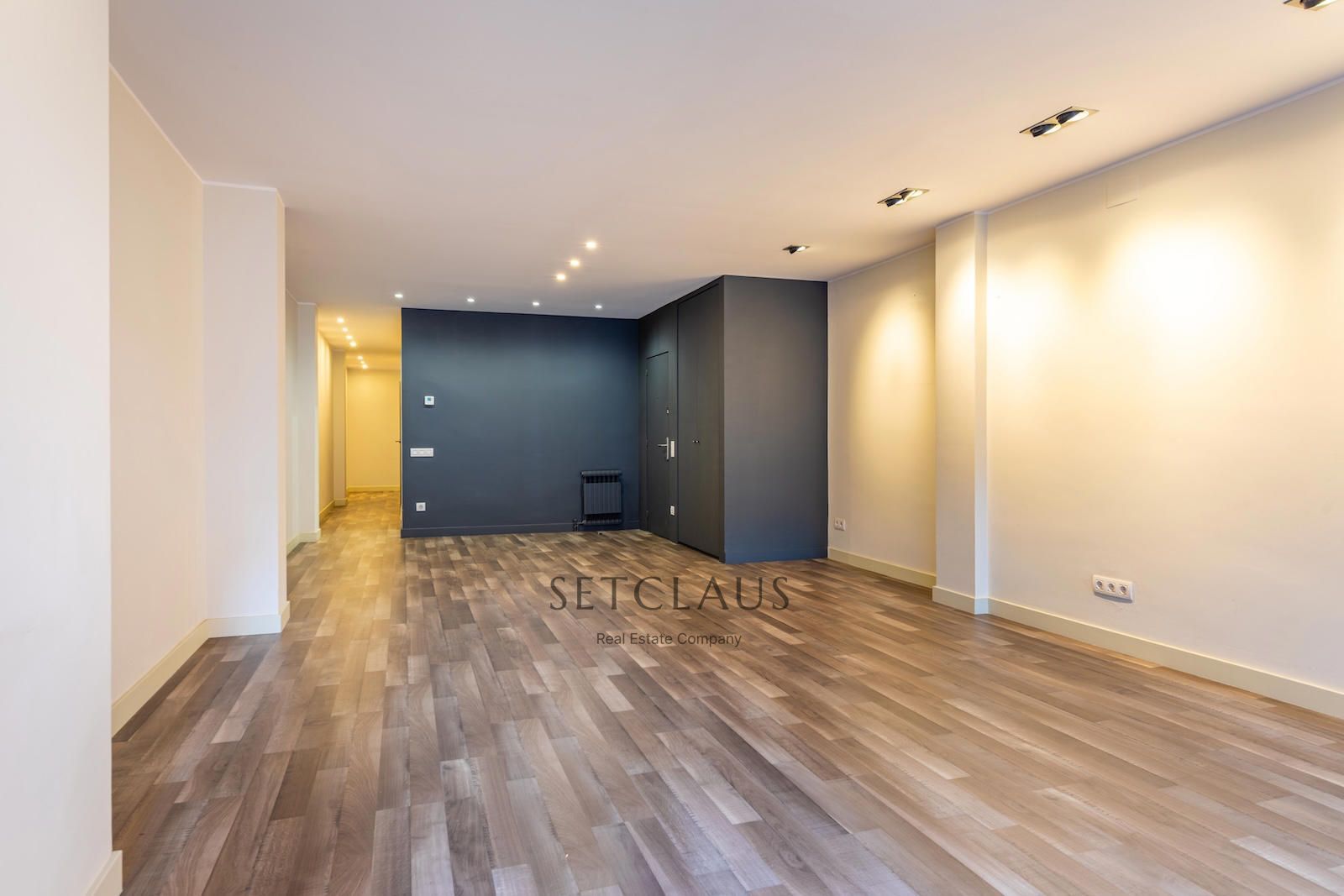 Comprar Spacious apartment with double balcony and parking in Sarrià foto 7