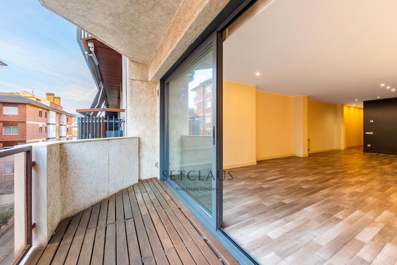 Comprar Spacious apartment with double balcony and parking in Sarrià foto 4