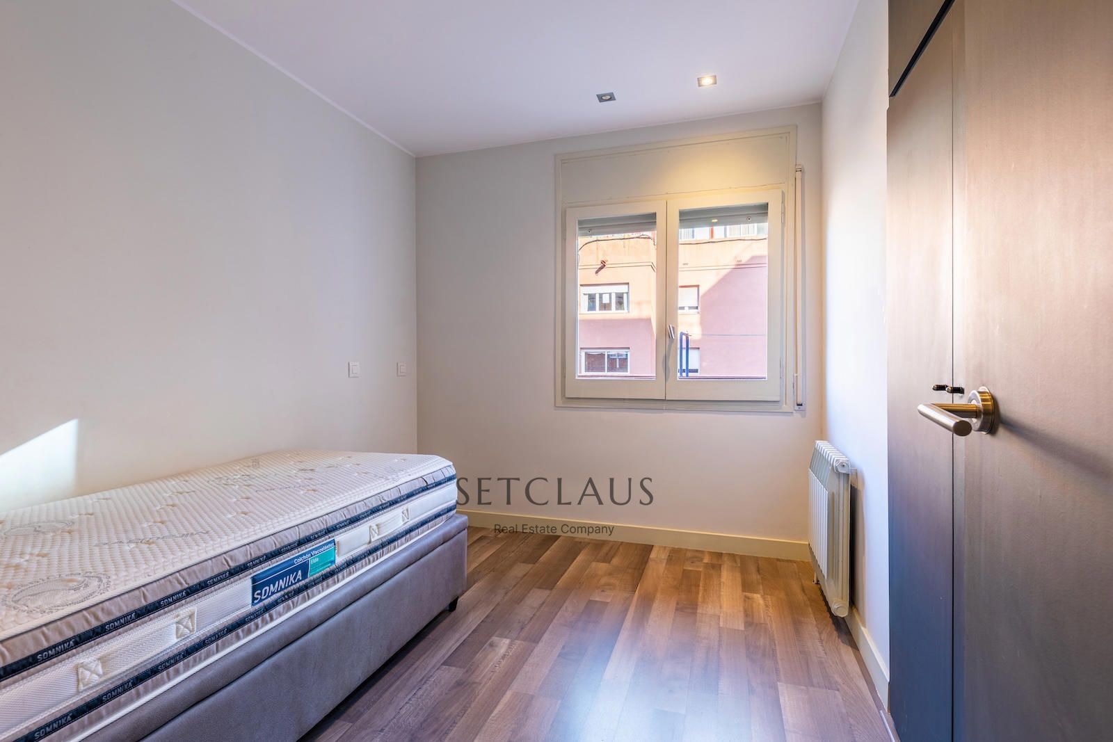 Comprar Spacious apartment with double balcony and parking in Sarrià foto 20