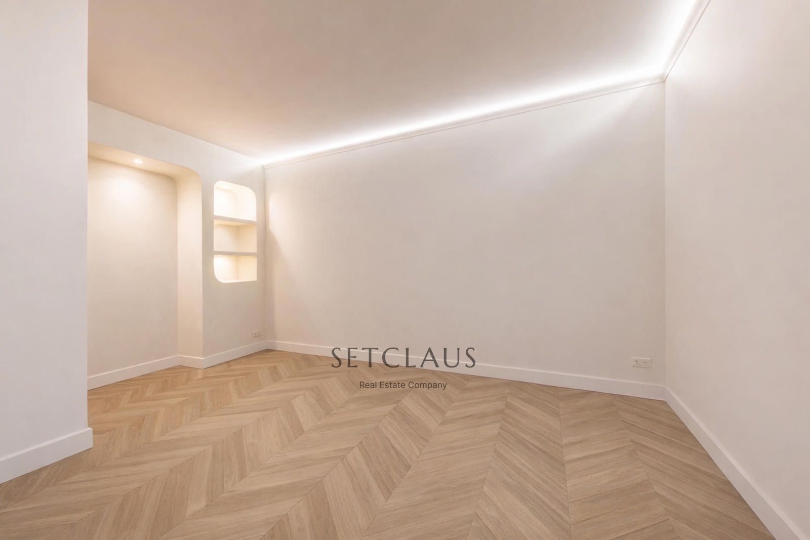 Comprar Centro de estética en dos plantas, reformado y con licencia vigente en l’Eixample foto 23