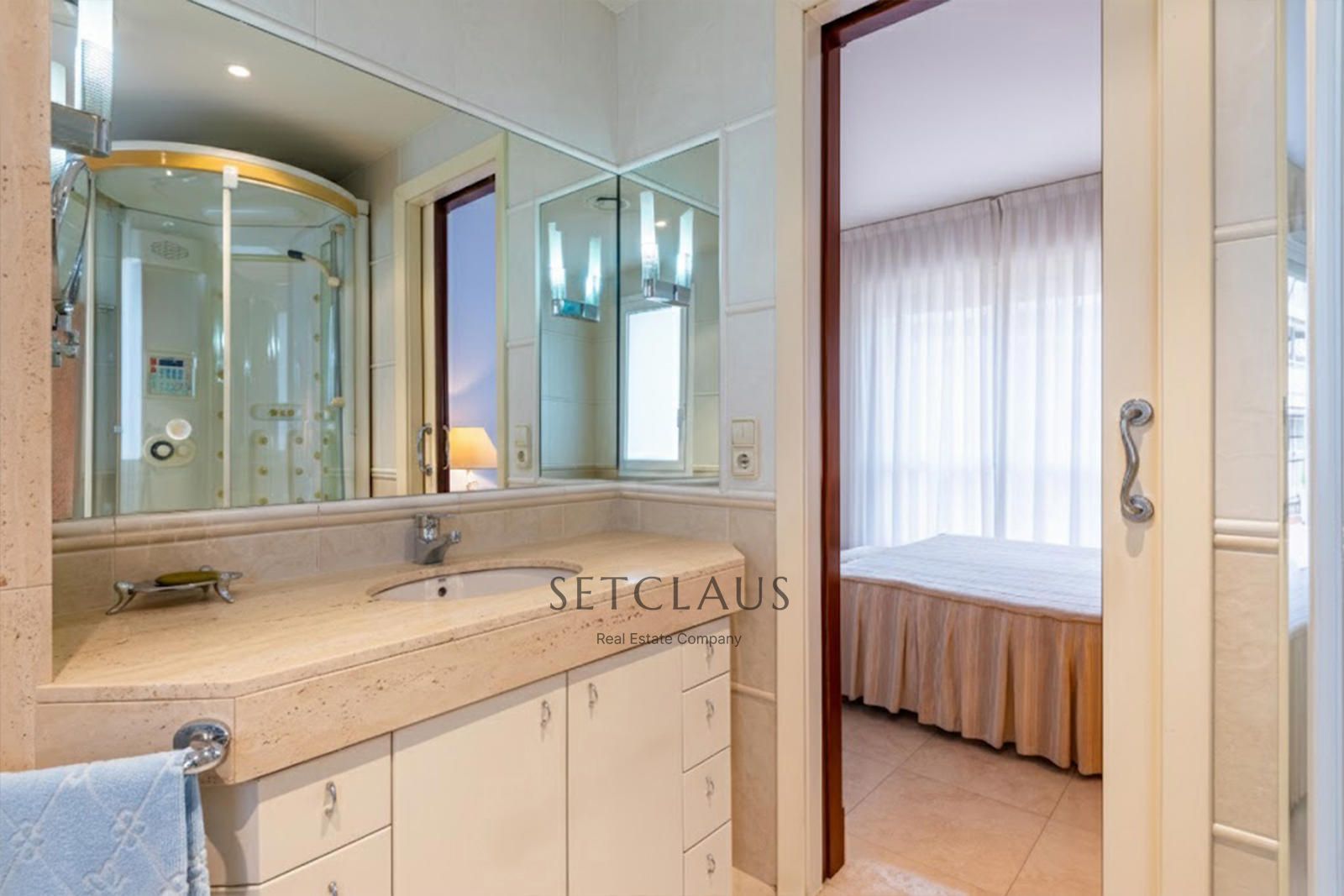 Comprar Ático XXL en pleno centro de Badalona foto 25