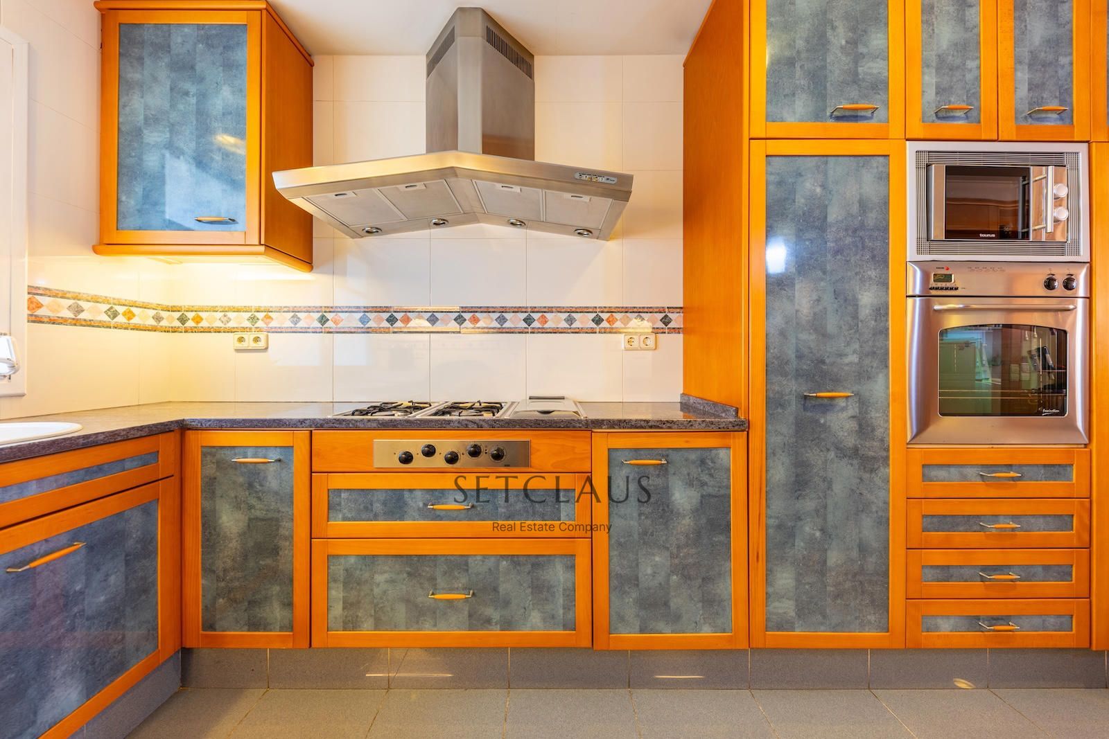 Comprar Ático XXL en pleno centro de Badalona foto 16