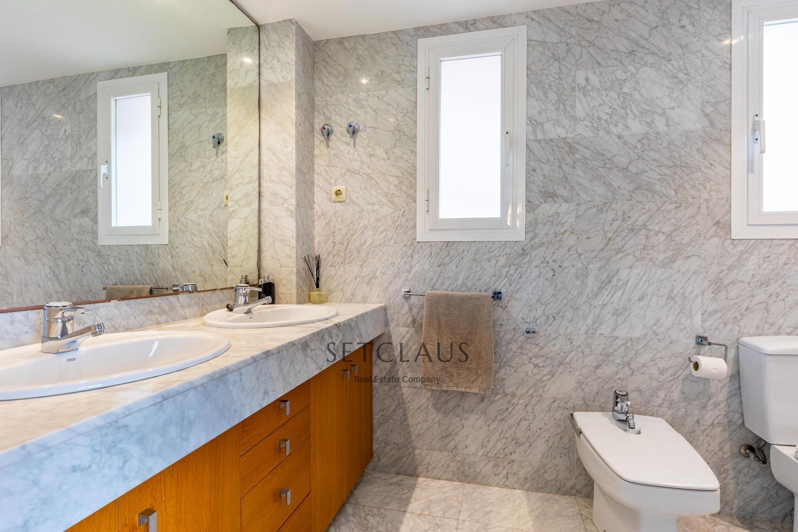 Inmueble Exclusive detached villa in El Masnou with saltwater pool and southwest orientation, just minutes from the sea foto 34