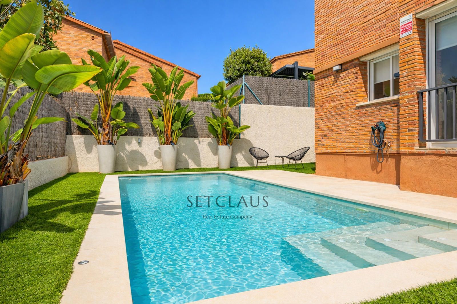 Inmueble Exclusive detached villa in El Masnou with saltwater pool and southwest orientation, just minutes from the sea foto 4