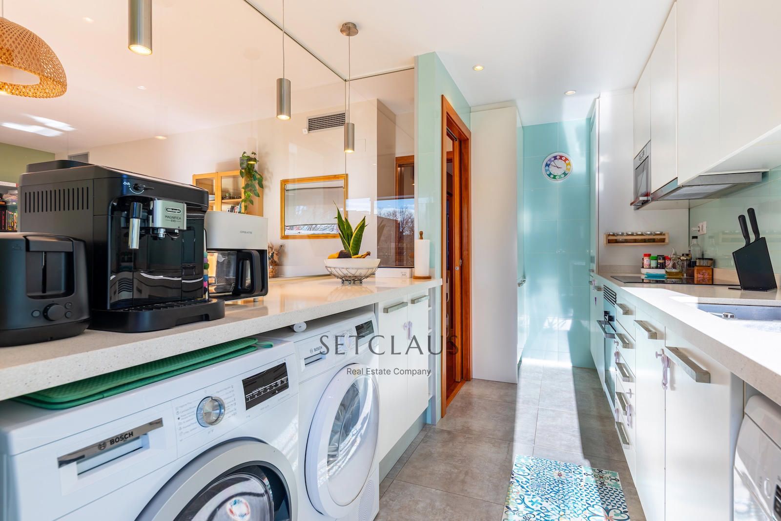 Comprar Planta baja con terraza y vistas al mar en finca con piscina en Teià foto 16