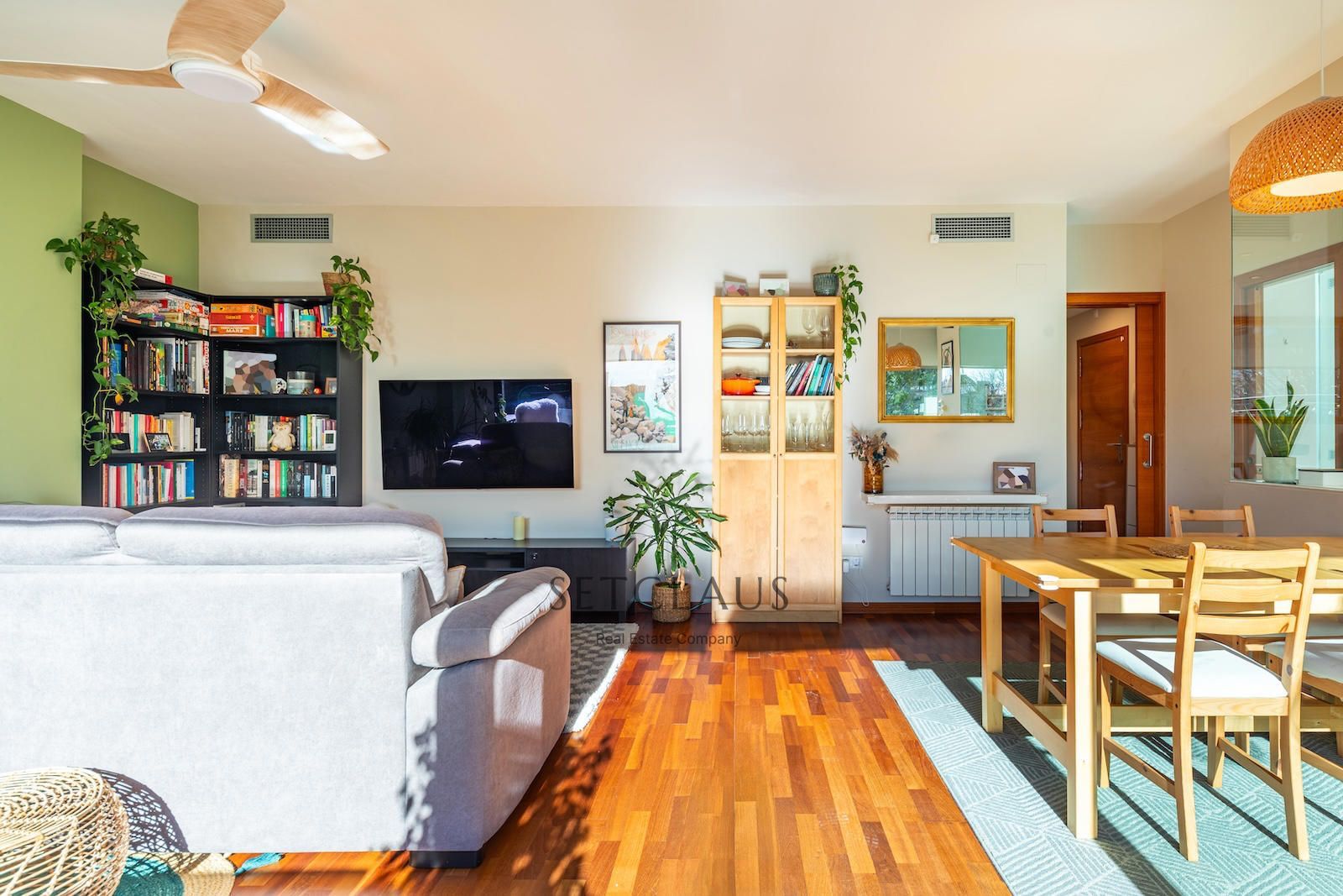 Comprar Planta baja con terraza y vistas al mar en finca con piscina en Teià foto 6