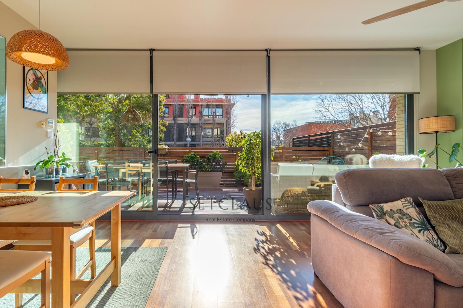 Comprar Planta baja con terraza y vistas al mar en finca con piscina en Teià foto 11