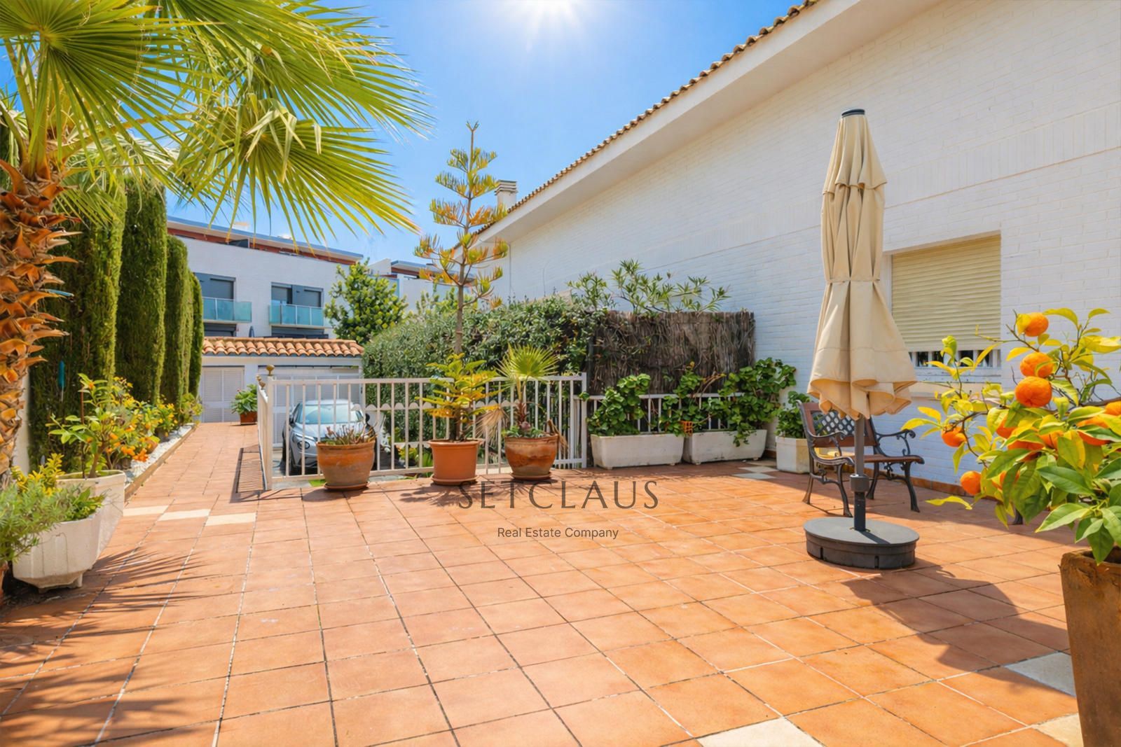 Comprar Chalet independiente con 6 habitaciones y jardín privado en Teià foto 5