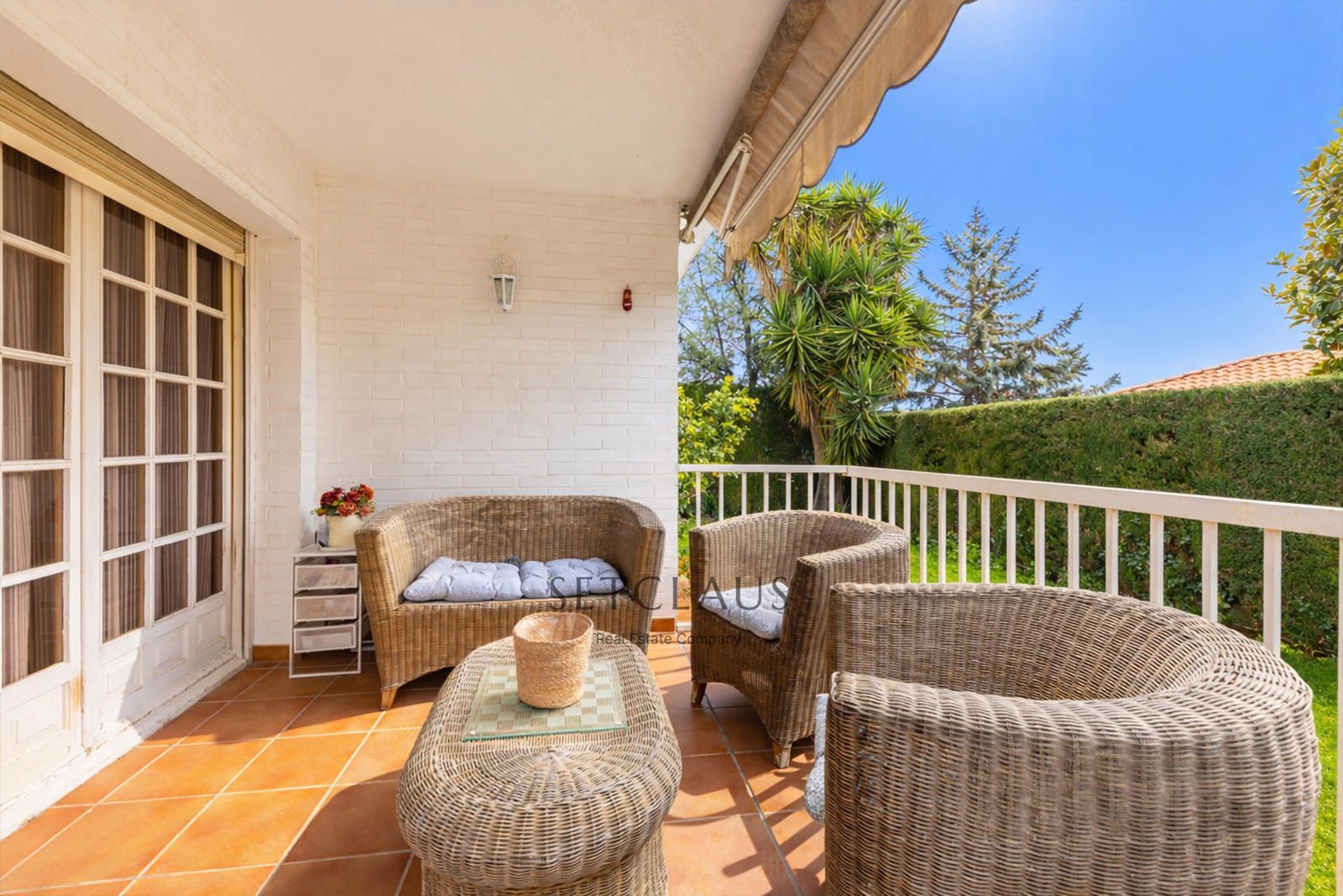 Comprar Chalet independiente con 6 habitaciones y jardín privado en Teià foto 8