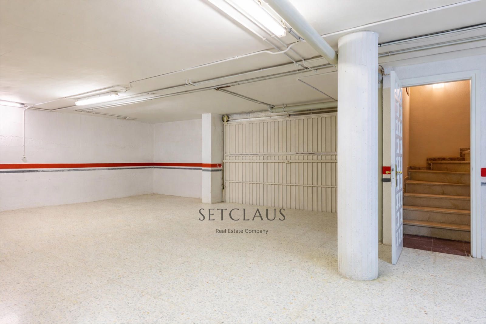 Comprar Chalet independiente con 6 habitaciones y jardín privado en Teià foto 39