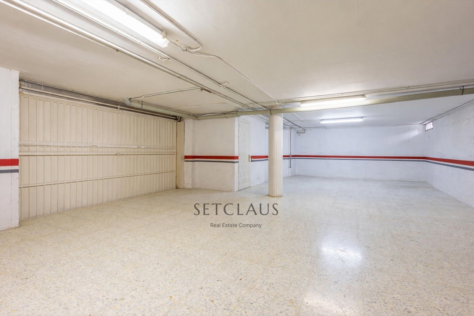 Comprar Chalet independiente con 6 habitaciones y jardín privado en Teià foto 36