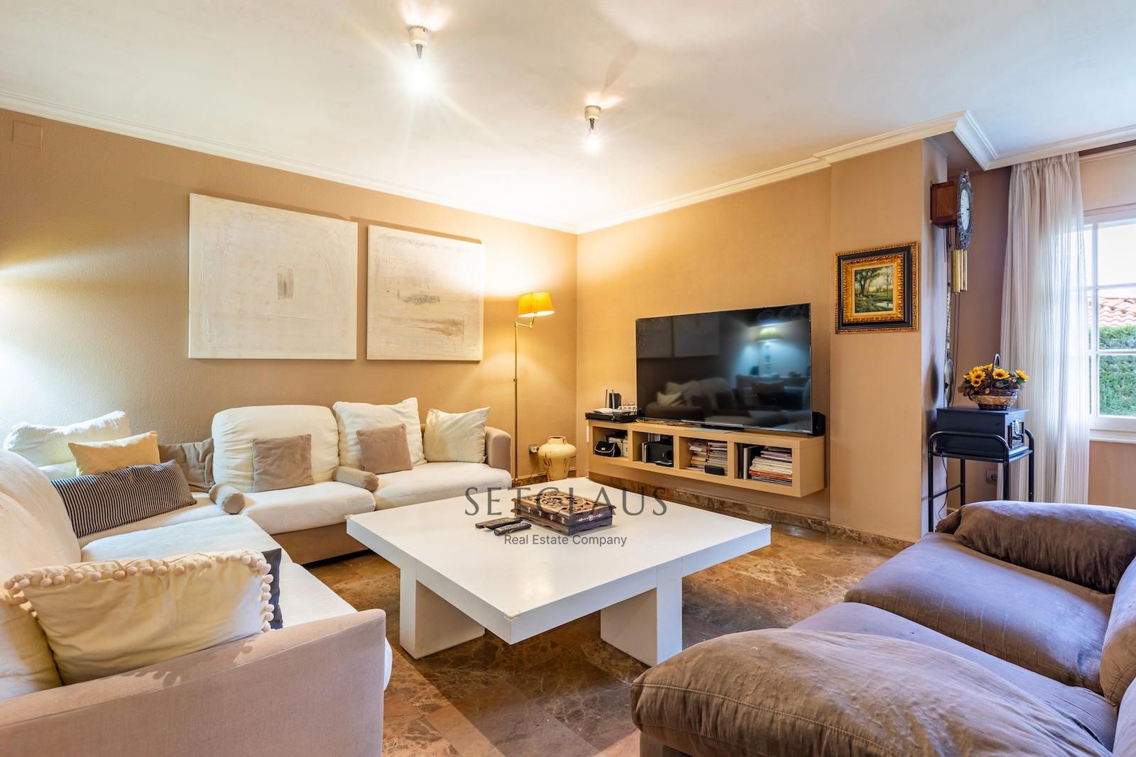 Comprar Chalet independiente con 6 habitaciones y jardín privado en Teià foto 13