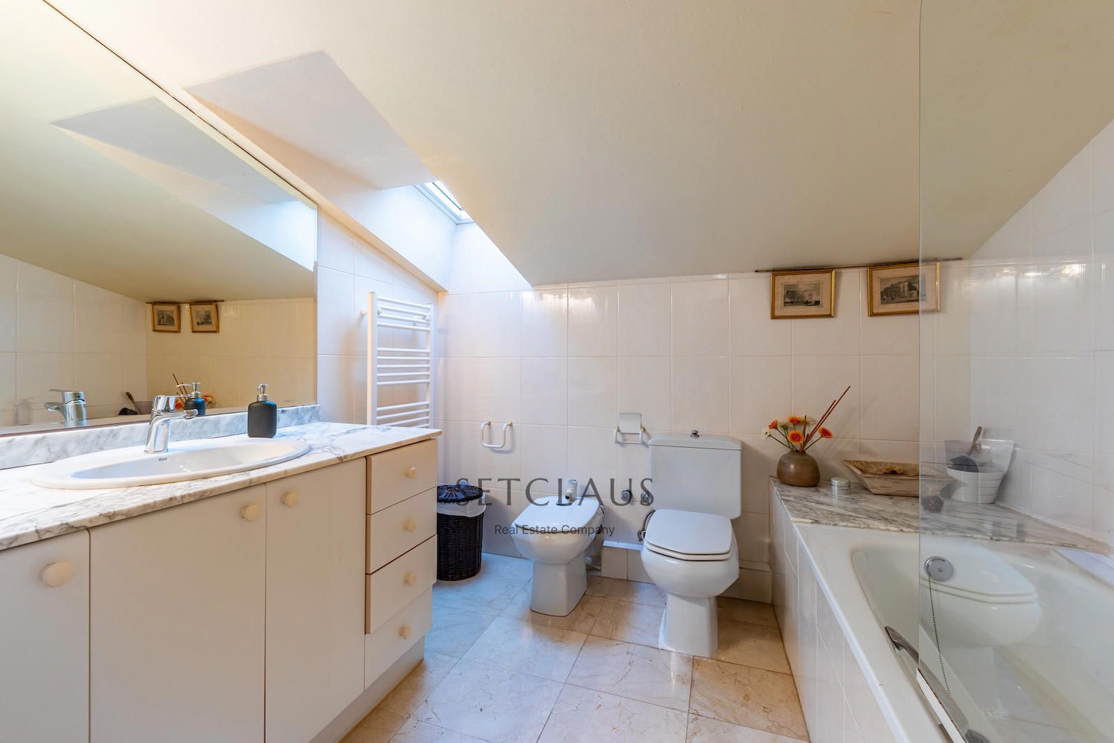 Comprar Chalet independiente con 6 habitaciones y jardín privado en Teià foto 26