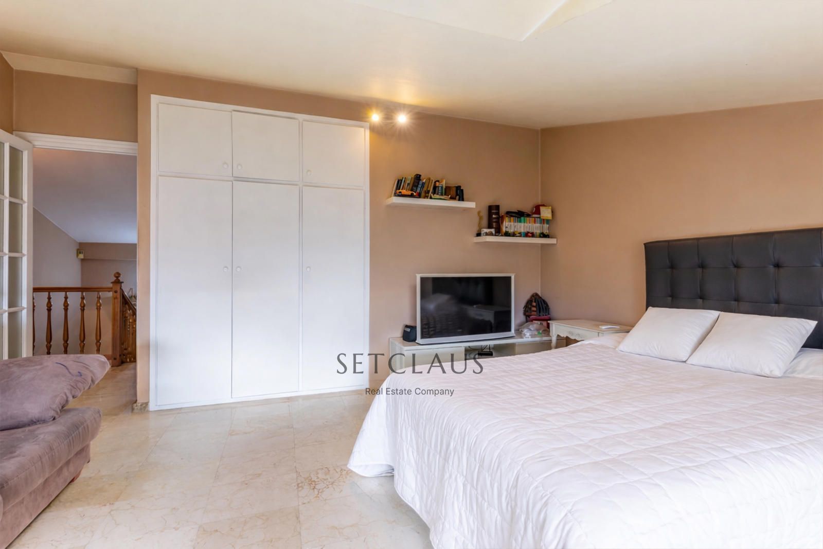 Comprar Chalet independiente con 6 habitaciones y jardín privado en Teià foto 31